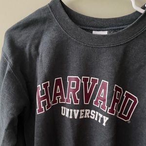 Harvard Pullover